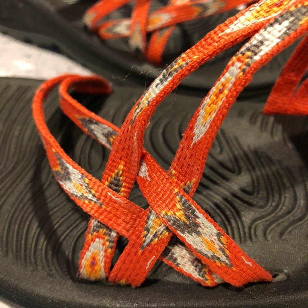 Tribal print Chacos